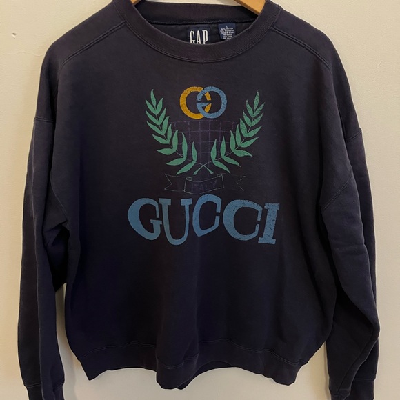 Gap Dark Blue Crewneck Sweater with Green Accents